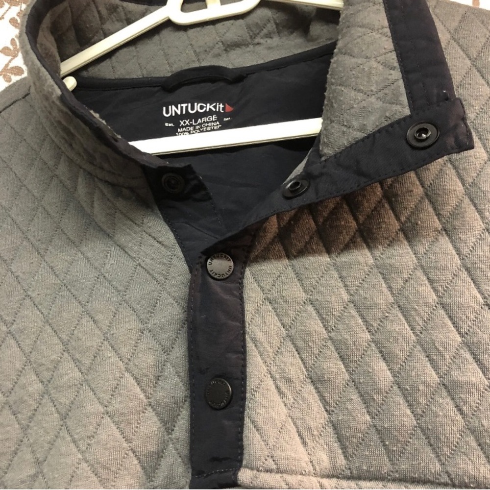 UNTUCKit Pullover Active Outdoor Polyester Sweater Mens Size XXL 2XL Grey - Picture 3 of 8